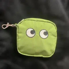 アニヤハインドマーチ ユニクロ