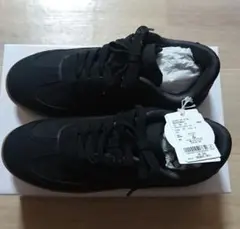 インヒールスニーカー