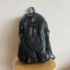【新品】 バックパック リュック アウトドア 登山 キャンプ 大容量 40L