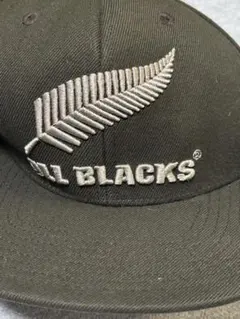 adidas ×ALL BLACKS コラボキャップ 帽子　黒のサムネイル
