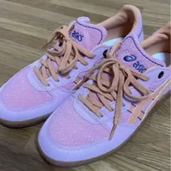 asics スニーカー　スカイハンドオージー