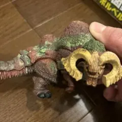 ドボルベルク　モンスター生態図鑑のサムネイル