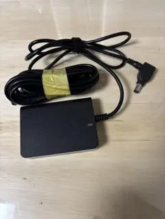 ノートパソコン用70W 電源アダプター M4305