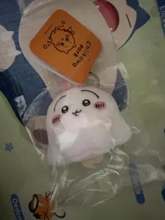 ちいかわパーク ハロウィン ミニマスコットキーリング　おばけなうさぎ