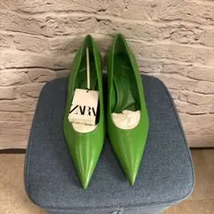 ZARA ポインテッドトゥ パンプス グリーン36(A-14)のサムネイル