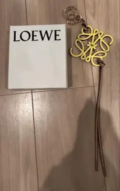 2026年最新】ロエベ loewe バッグチャームの人気アイテム - メルカリ