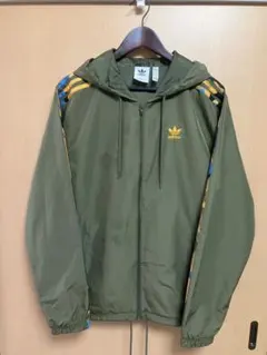 【訳あり特価】adidas フード付きナイロンジャケット Mサイズ
