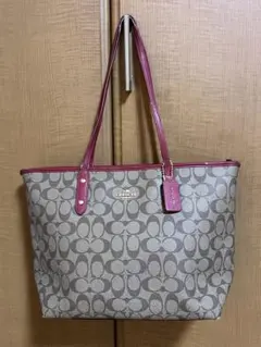 廃盤モデル！COACH シグネチャー シティトートバッグ