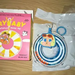 crybaby Vacation Mode On ペンダント