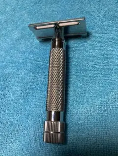 [新品] BENTEN ロングハンドル　KOJAK RAZOR BENTEN ロングハンドル | スタンド付き - 両刃カミソリ専門店 KOJAK RAZOR