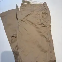 UNIQLOベージュ チノパン