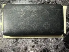 LOUIS VUITTON M82645 長財布マヒナ　ノワールのサムネイル