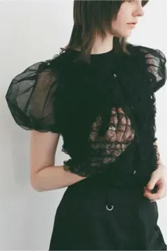 【maison de Dolce 完売商品】チュールレーストップス　ブラック maison de Dolce 完売商品】チュールレーストップス ブラック - メルカリ