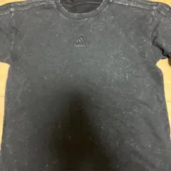 adidas ブラック Tシャツ