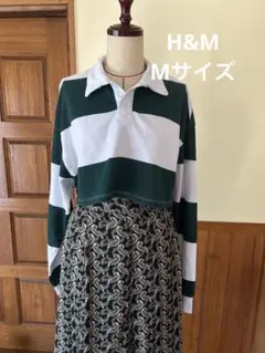 緑と白のストライプ クロップド丈長袖ポロシャツ