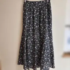earth 花柄ロングスカート