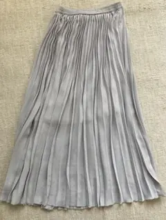 niko and ... ライトグレー プリーツロングスカート