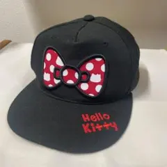 サンリオハウス ハローキティ リボンスタッズキャップ　ブラック サンリオハウス ハローキティ リボンスタッズキャップ ブラック - メルカリ