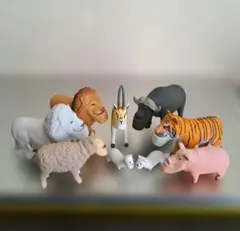 シャクレルプラネット　フィギュアガチャ　ライオン　トラ　ブタヒツジ他　9個まとめ