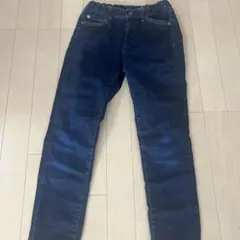 ユニクロ　140 ジーンズ