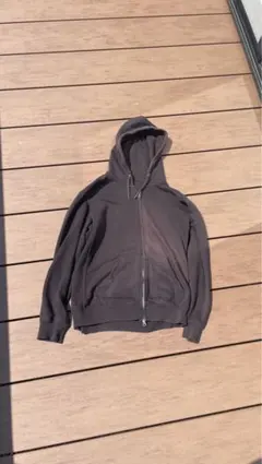 無地ジップパーカー