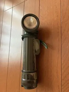 実働品 陸上自衛隊 L型ライト JTL-122-B 官給品 蛍マーク 昭和レトロ