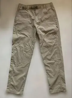 レアな旧タイプ ユニクロ ギアパンツ カーキ Mサイズのサムネイル