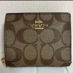 【美品】COACHシグネチャー二つ折り財布 カーキ×レッドウッド