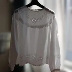 ZARA 刺繍入りホワイト長袖ブラウス M パフスリーブ