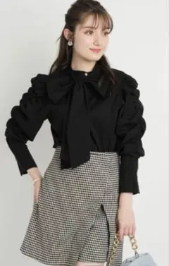 ハウンドトゥース柄タイトミニスカート