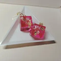 キューブ ピアス ハンドメイド レジン ドライフラワー ピンク