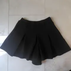 美品★UNIQLO ドライスウェットミニスコート ブラック 130