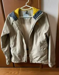 マウンテンパーカーのサムネイル