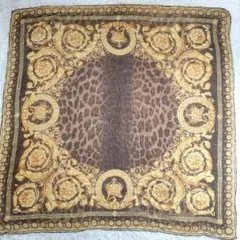25205✨ヴェルサーチ ストール ショール バロック 総柄 カシミア 金茶のサムネイル