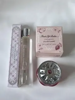 JILL STUART フルーツリップバーム＆ホワイトフローラルオードトワレ
