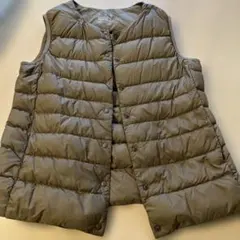 カーキ M ノースリーブダウンベスト