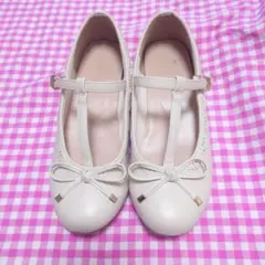 p*i様 Tストラップレインパンプス　クリームm♡petit by misakoのサムネイル