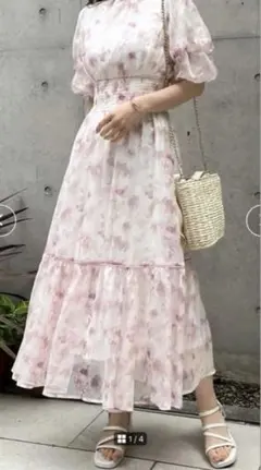 花柄シフォンロングワンピースのサムネイル