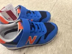 新品タグ付き　New Balance 373 キッズスニーカー 青 18センチ