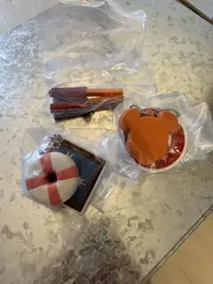 ディズニーランド　ガチャ