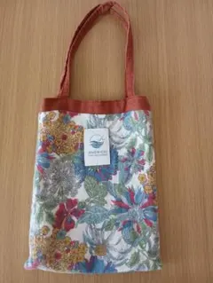 【本日のみ100円値下げ中】ミニバッグ サブバッグ 花柄