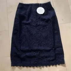 完売品 新品 未使用  シェリーモナ スカート レース ネイビー スカラップのサムネイル