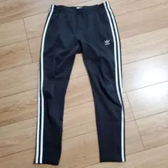 ぴーちゃん様専用　adidas　トラックパンツ