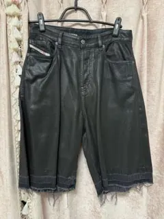 DIESEL ブラック コーティング ハーフパンツのサムネイル