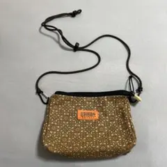 UNIVERSAL OVERALL サコッシュ