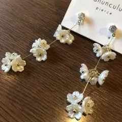 【No.366】可愛いアンティーク調華奢ゴールド小花フラワー3連ピアス新品清楚♡