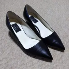 LANVIN COLLECTION　黒色レザー　ポインテッドトゥ　23.5cm