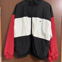 カンガルーロゴ フルジップナイロンジャケット