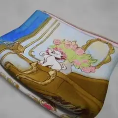 【Disney】マリーちゃんのイラストポーチ