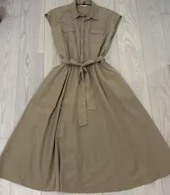 ナチュラルビューティーベーシック　ロングワンピース　ノースリーブフレアワンピース